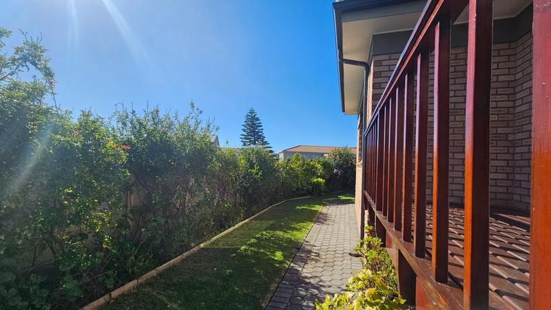 3 Bedroom Property for Sale in Reebok Western Cape